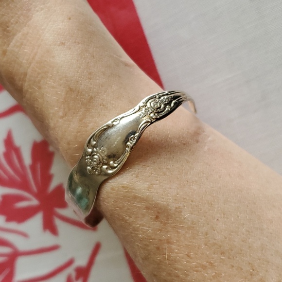 3/$25 Spoon Bracelet Vintage - Picture 5 of 6